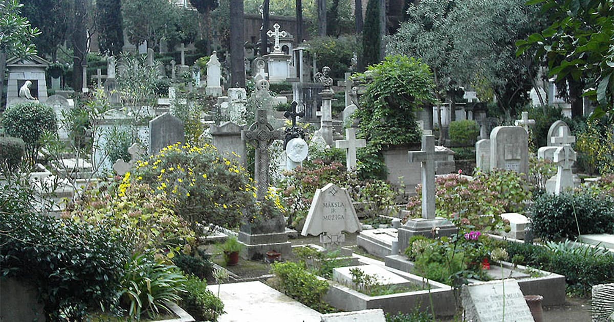 Golf Cart Tour to the Protestant Cemetery