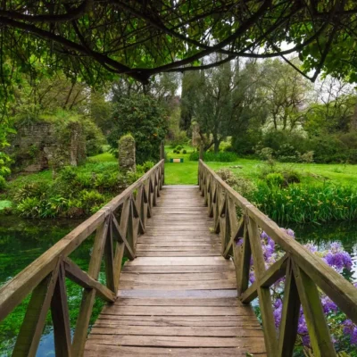 Giardino di Ninfa Giardino di Ninfa
